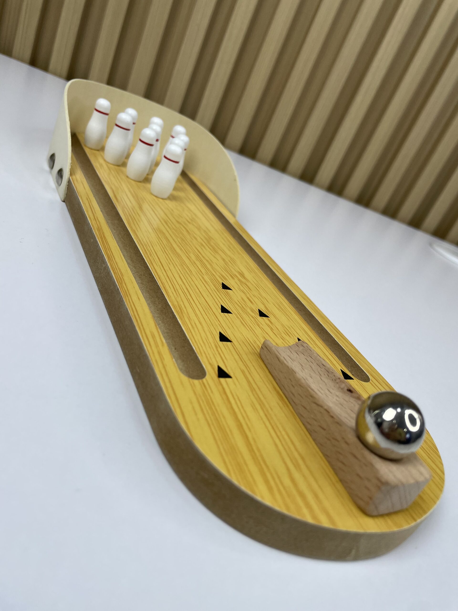 Mini Juego De Bolos De Mesa De Madera - Image 2